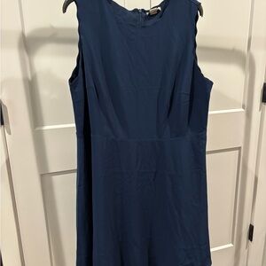 Elegant Navy Blue Sleeveless Dress